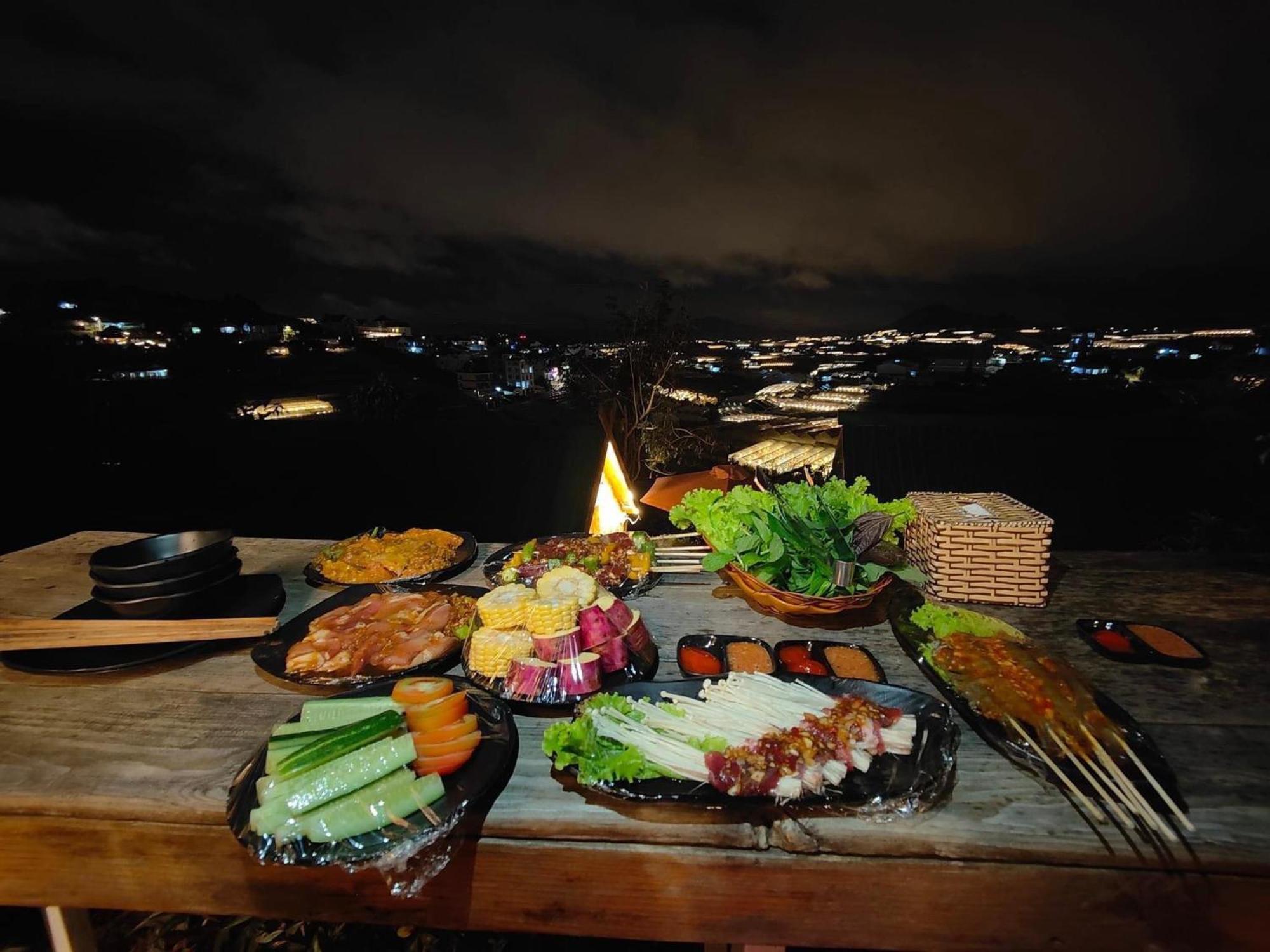 Iza Homestay Trai Mat Ngoại thất bức ảnh